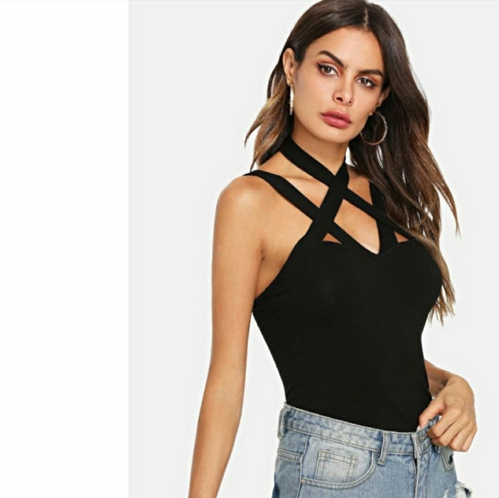 🌼1 L left💖HP💖New Criss cross tank top - Picture 4 of 8